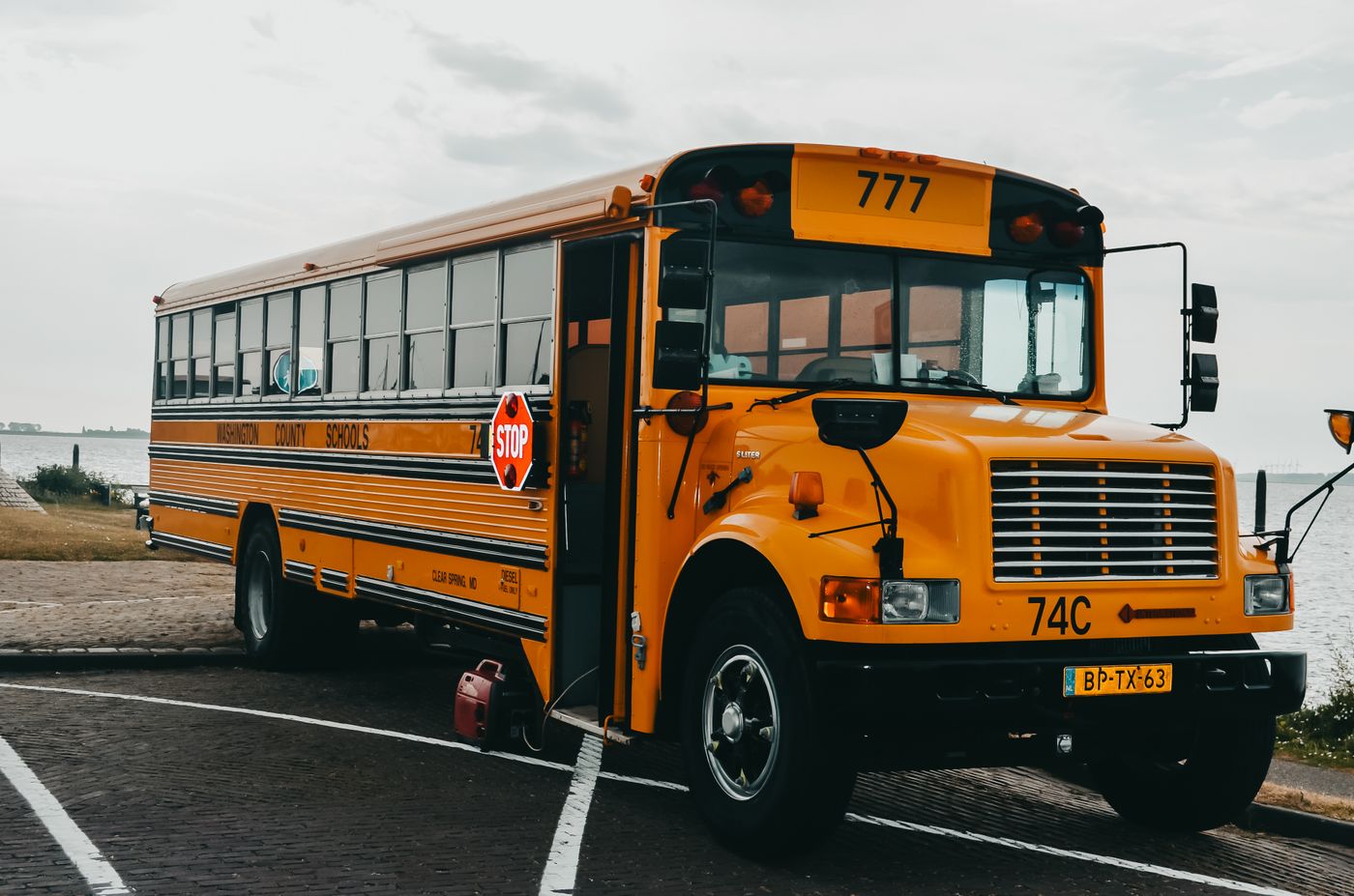 Yellow school bus